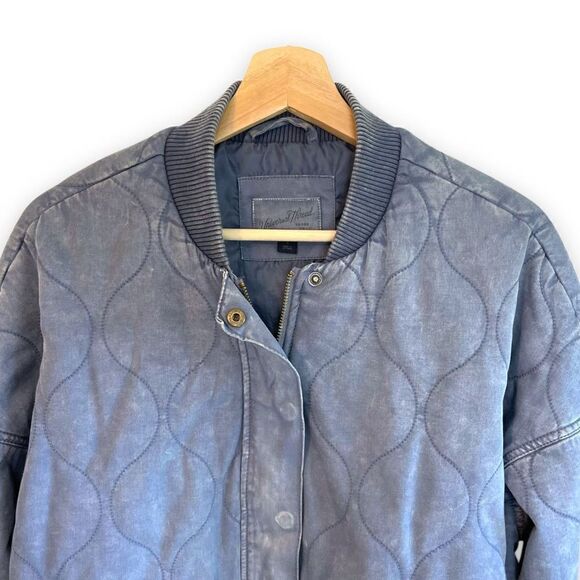 Universal Thread Quilted Vintage Vibes Bomber - Picture 2 of 9